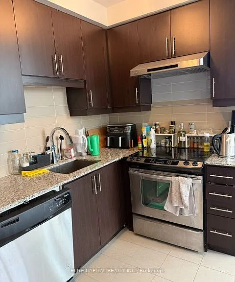2756 Old Leslie St #1116 — Photo 4