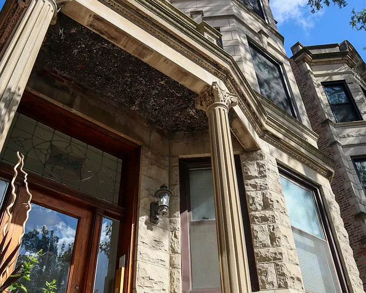 905 S Claremont Ave — Photo 30