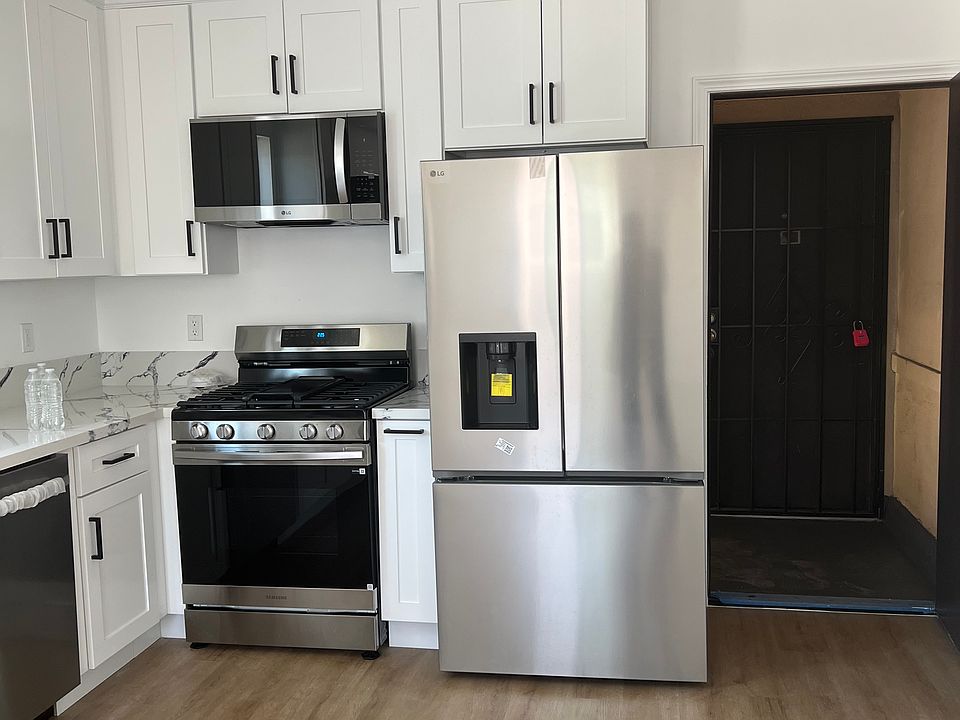 1st image of 963 N Serrano Ave #1/2