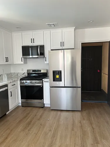 963 N Serrano Ave #1/2 Photo 1