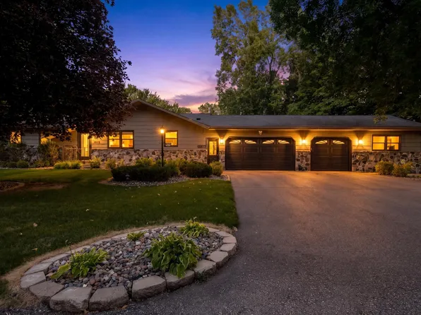 6835 Rosemary Rd, Eden Prairie, MN 55346