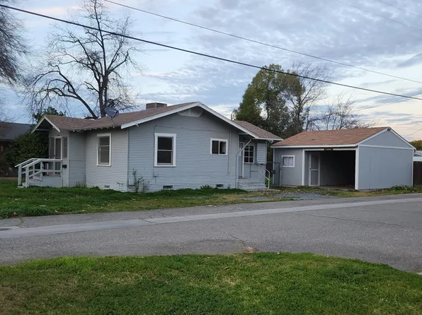 2326 Locust Street, Selma, CA 93662