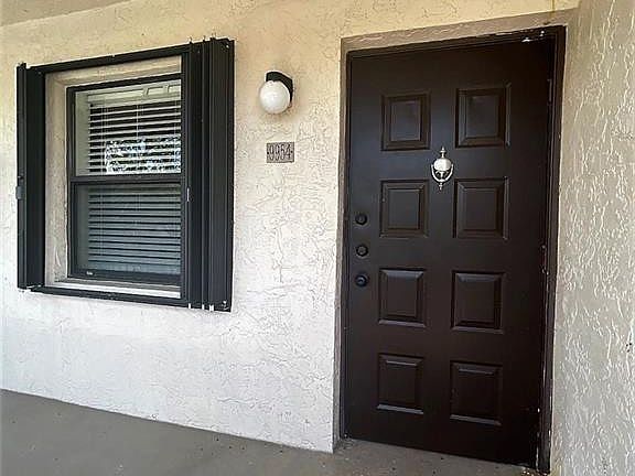 2nd image of 9954 Nob Hill Ct #9954