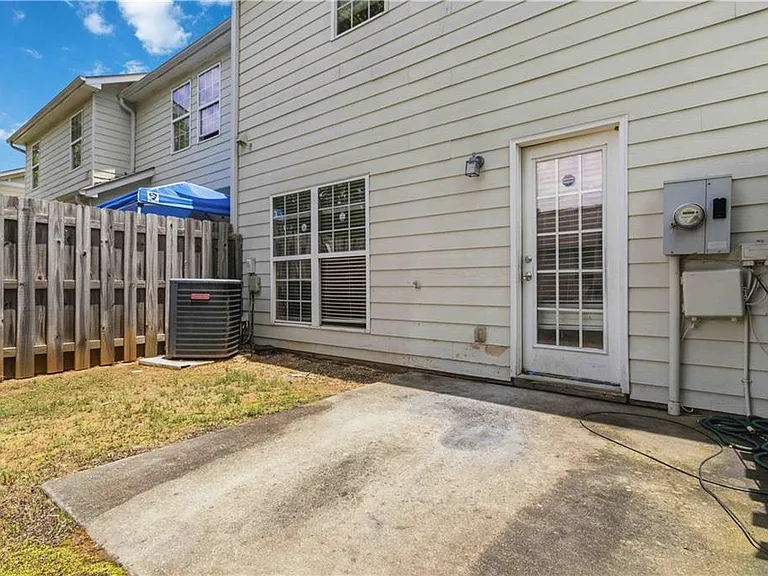 4401 Stone Gate Way — Photo 25