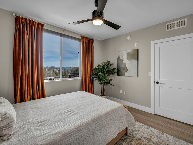 2-Bed 2-Bath - Bedroom