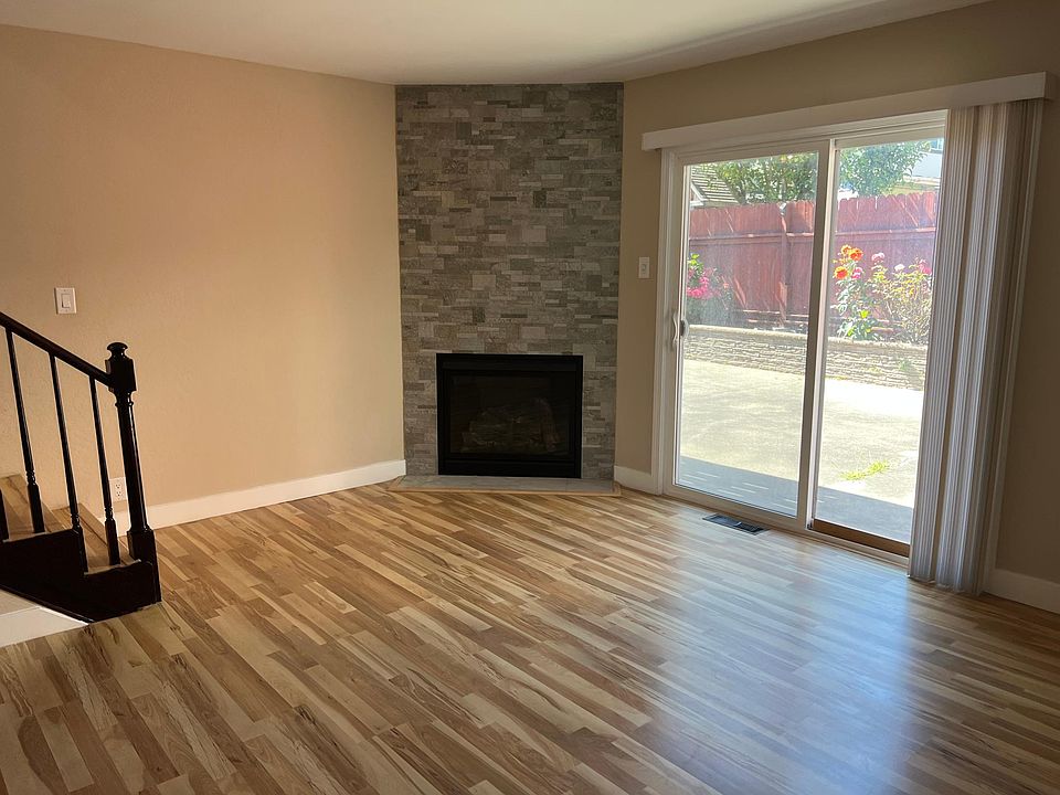 1st image of 345 Castle St