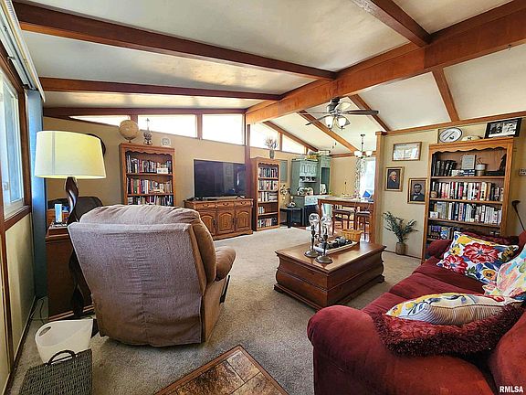 2nd image of 2220 Maple St