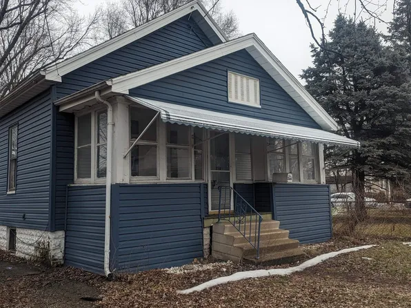 2105 W Howett St, Peoria, IL 61605