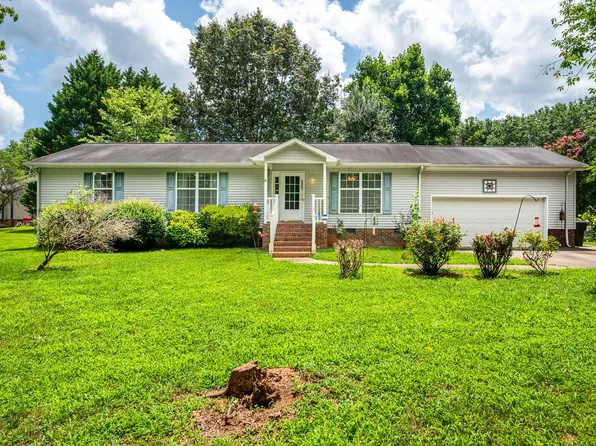 3037 Coachway Dr, Mebane, NC 27302