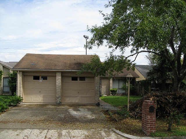 1st image of 4351 Wildacres Dr