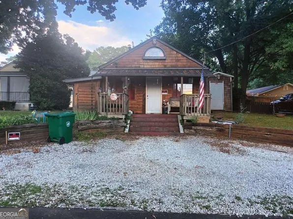 853 Tanner Dr, Scottdale, GA 30079