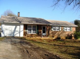 121 Longbranch Rd, Statesville, NC 28677