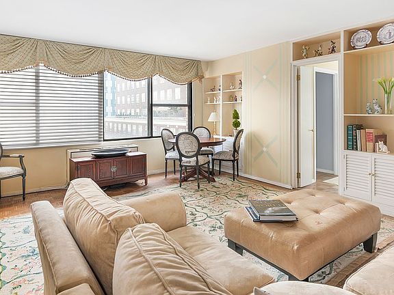 2nd image of 1065 Park Ave #9C