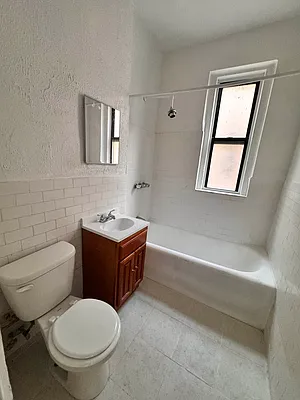 Rented by Giant Realty NY Corp | media 1