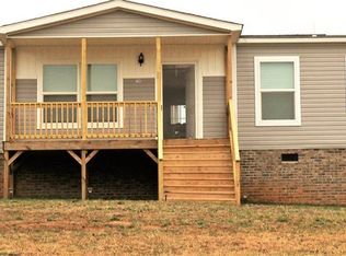 714 Wilkins Rd, Campobello, SC 29322