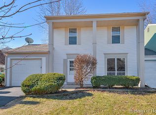 3S334 Twin Pines Dr, Warrenville, IL