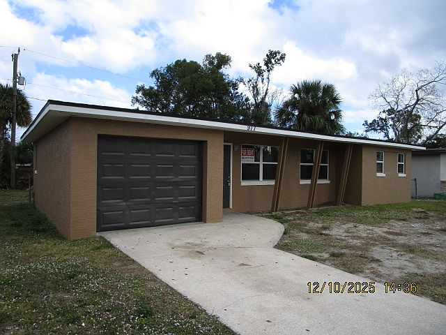1st image of 917 Lewis Dr