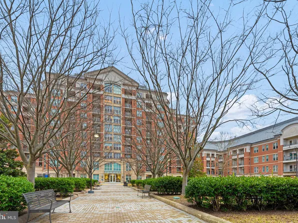 11760 Sunrise Valley Dr APT 903, Reston, VA 20191