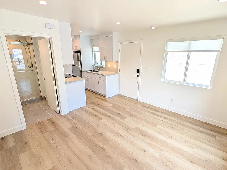 1333 Brockton Ave #8 — Photo 7