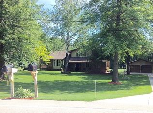 9918 Laplante Rd, Monclova, OH 43542