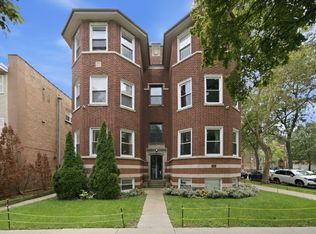 1647 W Sherwin Ave APT 1, Chicago, IL 60626