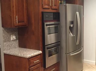241 W 15th St, Deer Park, NY 11729