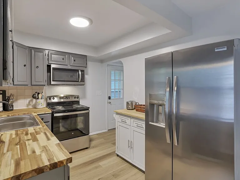 1275 E Weber Rd — Photo 9