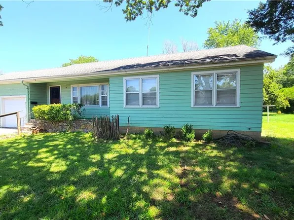 821 Scott Ave, Fort Scott, KS 66701