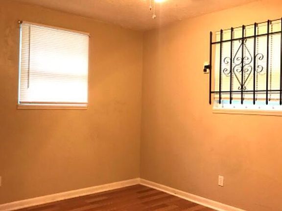5th image of 1594 W 29TH Street