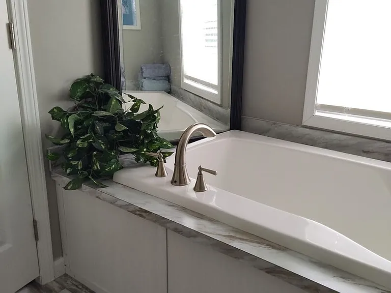 City Lake Dr — Photo 5