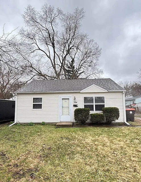 304 Winding Ln photo 1