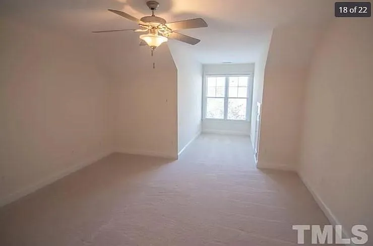 4 bed, 2375 sqft, $2,450 — Photo 4