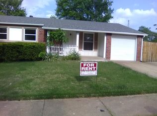 1210 Holgate Dr, Ballwin, MO 63021