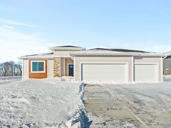 2217 Leopold Dr, Ames, IA 50010