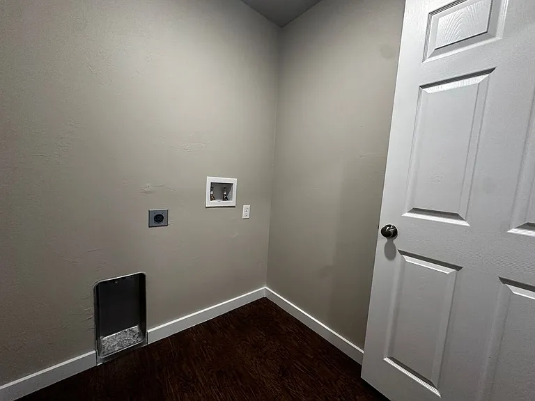 1419 Macalpine St — Photo 35