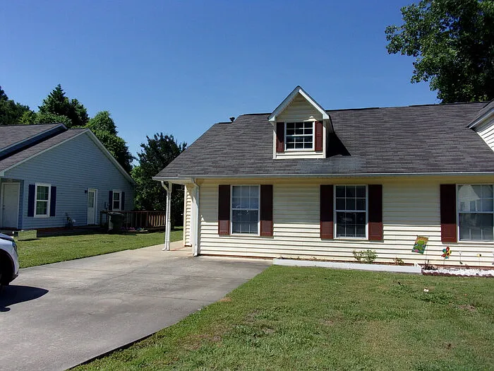 1067 Farm Pond Ln #1067 — Photo 2