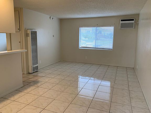 3rd image of 227 E 25th St APT 12