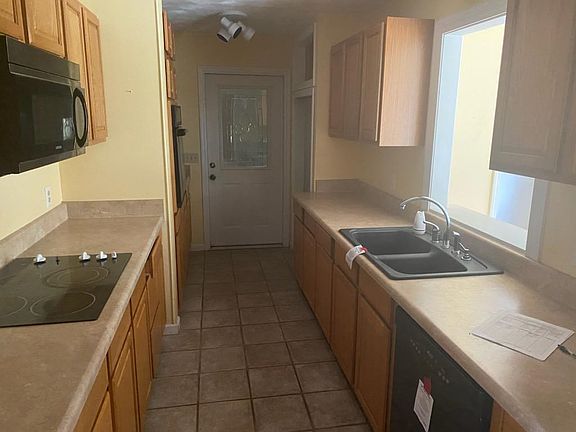 3rd image of 202 Wynwood Ct