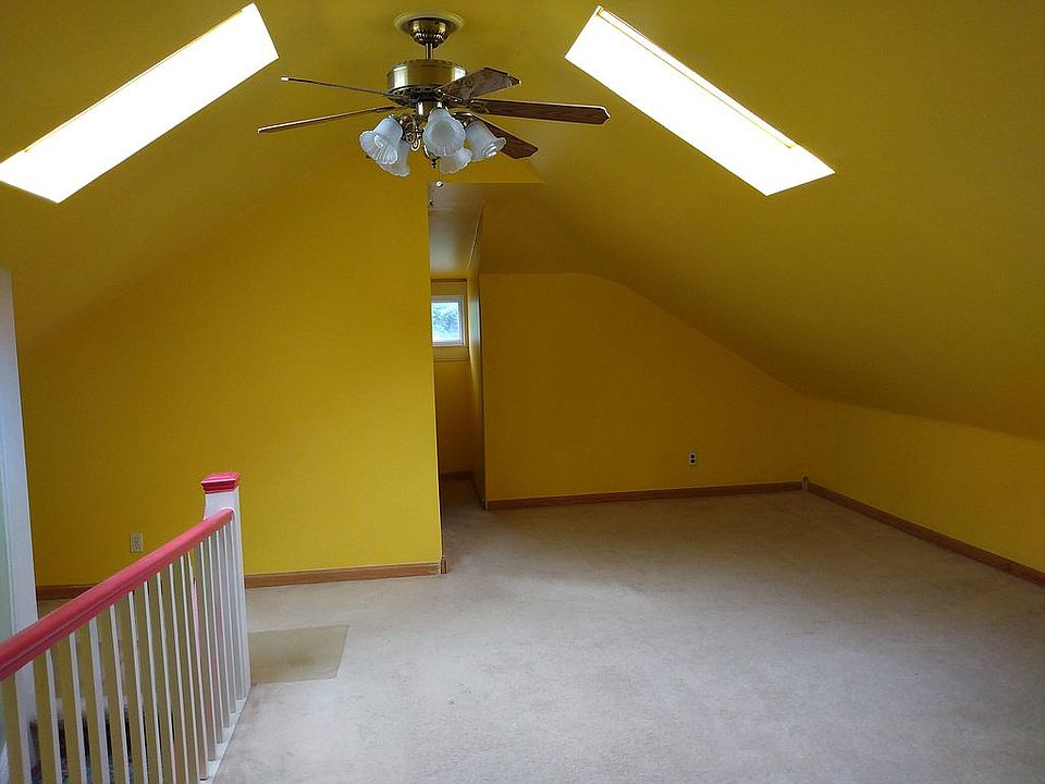 The 2nd-floor rooms.