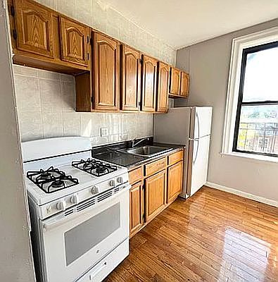 1st image of 2075 E 16th St APT 4H
