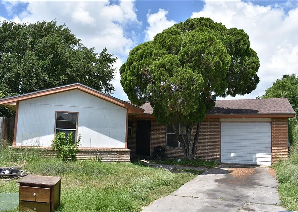 1st image of 113 Green Pass Dr