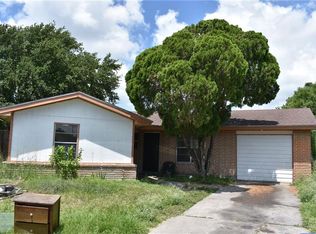 113 Green Pass Dr, Corpus Christi, TX 78405