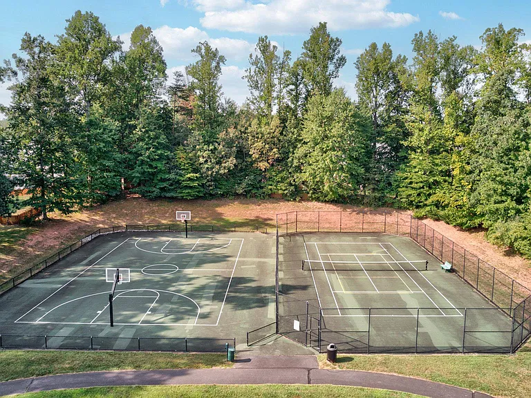 5920 Interlachen Ct — Photo 69