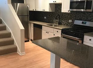 935 W Armitage Ave #3D, Chicago, IL 60614