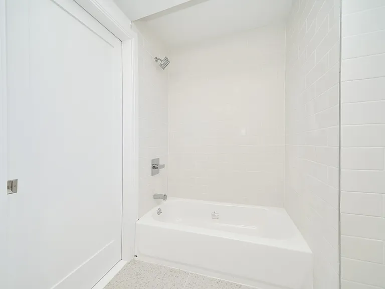 600 W 111th St #13B1 — Photo 13