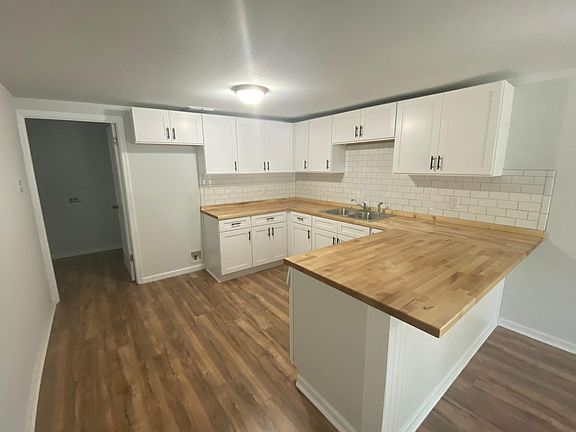 3rd image of 411 N San Marcos St