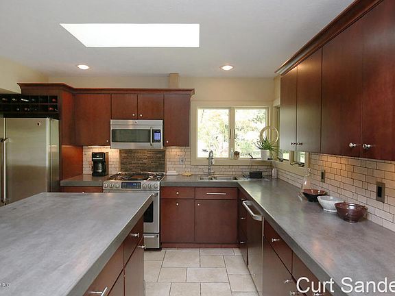 4th image of 3450 Bayberry Dr NW