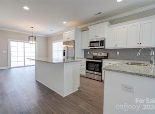 105 Hillcrest St, Shelby, NC 28152