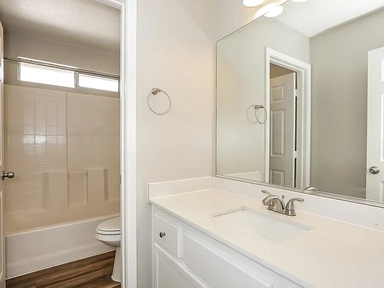 1022 Shades End Ave — Photo 15