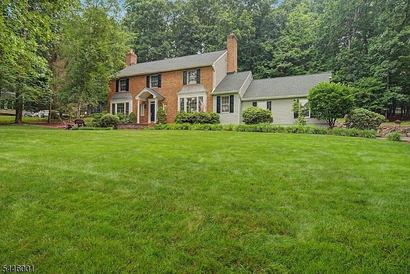 1st image of 2 Sanford Rd